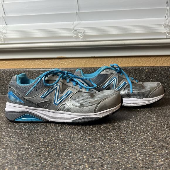 New Balance 1540v3 Shoes Womens 8 2E Wide Silver Gray Polaris Blue Daily Rollbar - Picture 4 of 13